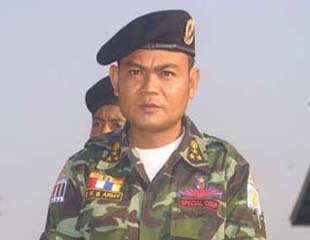 ဗိုလ္မႉးၾကီး ေစာခ်စ္သူကုိ ကြပ္ကဲေရးမႉးရာထူး ကမ္းလွမ္း