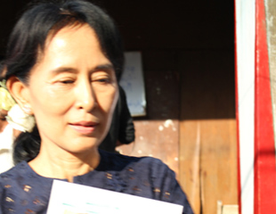 ေနာ္ေဝနိုင္ငံ အၾကမ္းဖက္ခံရမႈအေပၚ ေဒၚေအာင္ဆန္းစုၾကည္ ဝမ္းနည္းေၾကာင္း သဝဏ္လြွႊာေပးပို့