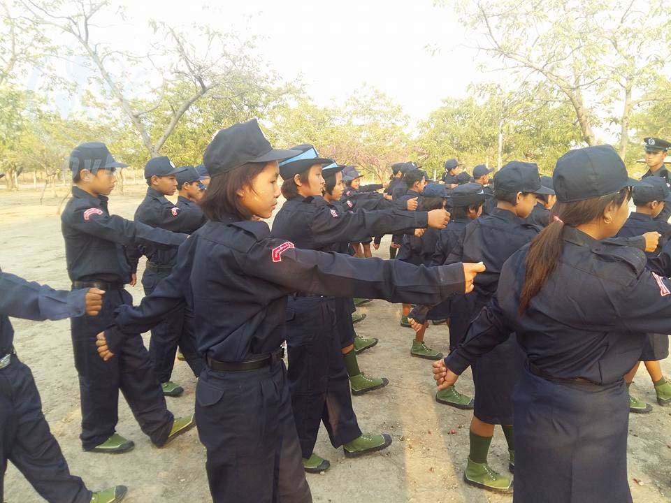 ဘုတလင္ အေျခခံအရန္မီးသတ္သင္တန္း ေက်ာင္းသူ ၂၇ ဦး တက္ေရာက္