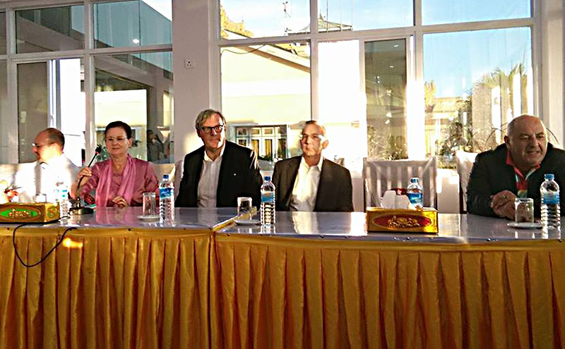 ဘဂၤါလီအမ်ိဳးသမီးမ်ား မုဒိမ္းက်င့္ခံရျခင္း မရွိဟု ႏိုင္ငံတကာသံတမန္မ်ားေျပာ
