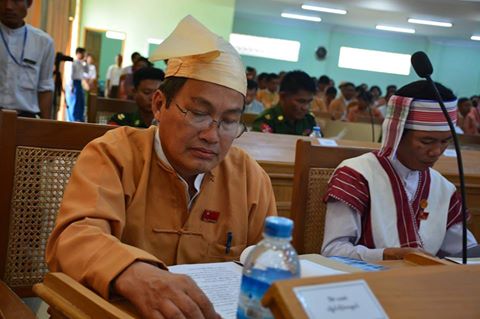 မြန္ျပည္နယ္ဝန္ႀကီးခ်ဳပ္သစ္ ေဒါက္တာေအးဇံ က်မ္းသစၥာဆိုမည္