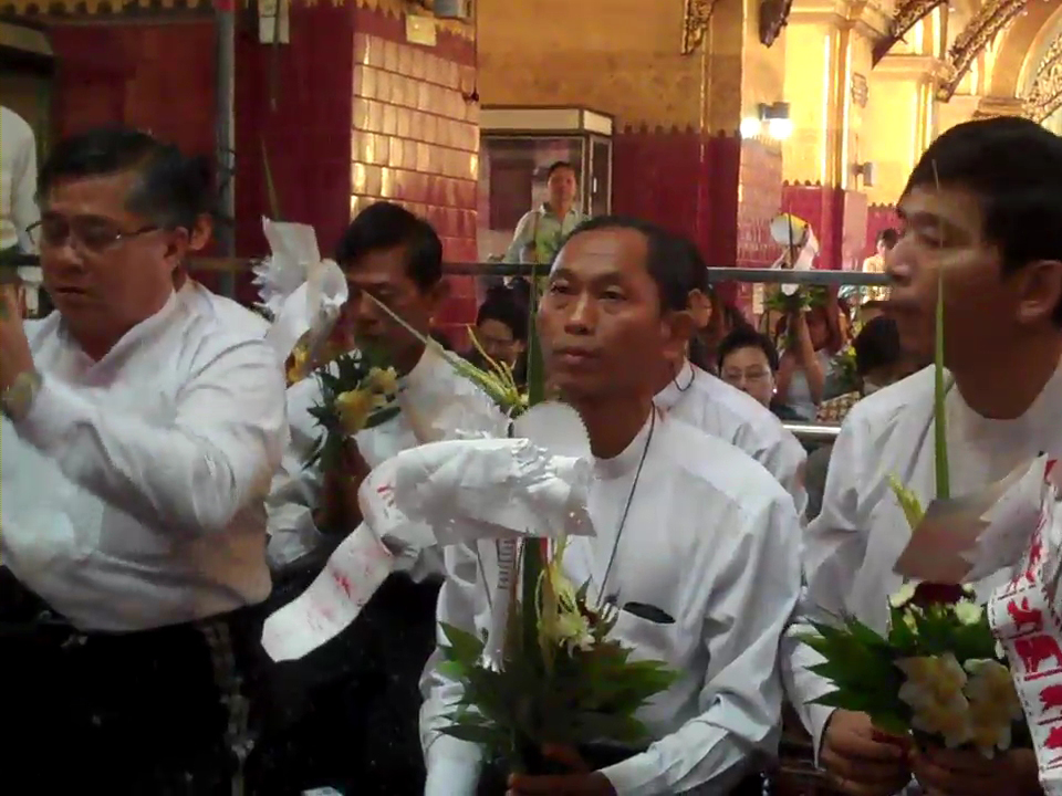 ၈၈ မ်ိုးဆက္မ်ား တက္ေရာက္မည့္ စာအုပ္မိတ္ဆက္ပြဲ ဖ်က္ခံရ