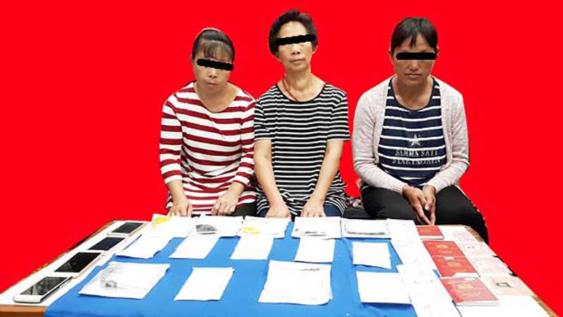ရန္ကုန္ေလဆိပ္တြင္ အမ်ဳိးသမီး ၃ ဦးထံမွ က်ပ္သိန္း ၁၀၀၀ တန္ဖိုးရွိ ဘိန္းျဖဴမ်ား ဖမ္းမိ