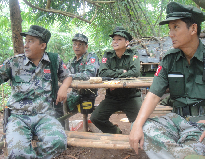 ေက်ာင္းသားတပ္နွင့္ အစိုးရတပ္ တိုက္ပြဲျဖစ္