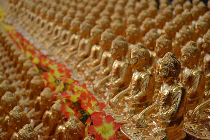 ဗုဒၶ႐ုပ္ပြားေတာ္ ၇၀၀၀ ေက်ာ္ ရခိုင္ျပည္သူမ်ား ပူေဇာ္ရန္ ေပးပို့