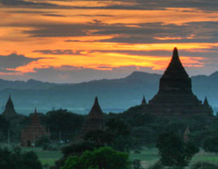 ပုဂံတြင္ ကမၻာလွည့္ခရီးသည္မ်ား လုခံေနရျပီး လံုျခံုေရး အားနည္းေန