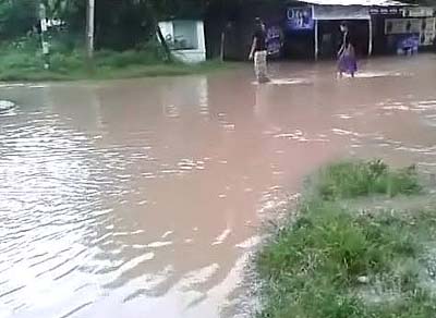 စစ္ေတာင္းျမစ္ေရလွ်ံျပီး ေက်း႐ြာမ်ား ေရေဘးၾကံုေနရ