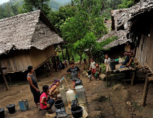မယ္လဒုကၡသည္စခန္း မီးေလာင္ (မြန္းလြဲ ၂ နာရီ ၃၅ မိနစ္ ေမးျမန္းခ်က္)