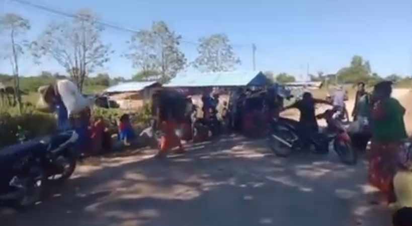 နေရပ်စွန့် ဂြိတ်ချောင်းဒေသခံများ နေထိုင်စားသောက်ရေး အကူအညီလိုအပ်၊ ဘူးသီးတောင်တွင် လယ်သမားတဦး လက်နက်ကြီးထိမှန်