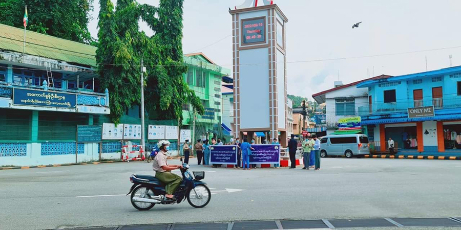 စစ်တပ်က မြိတ်ဒေသခံများအား ခြိမ်းခြောက်ငွေညှစ်နေ၊ ကော့သောင်း၌ ဆိုင်ကယ်အစီး ၄၀ ခန့် ဖမ်းဆီးခံရ