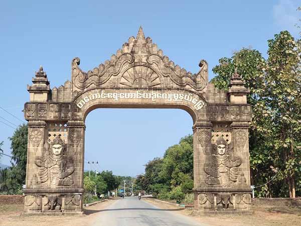 မန္တလေးတိုင်းတွင် စစ်ကောင်စီလုံခြုံရေးဂိတ်နှင့် စစ်ယာဉ်တန်းများ တိုက်ခိုက်ခံရ