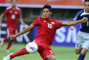 Myanmar's Kyaw Ko Ko (C) scores his seco