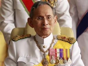 Thailand's King Bhumibol Adulyadej leaves the Siriraj Hospital for a ceremony at the Grand Palace in Bangkok