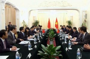 Viet and China