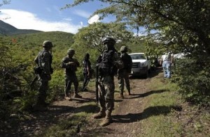 2014-10-05T002206Z_1_LYNXNPEA94006_RTROPTP_2_MEXICO-VIOLENCE
