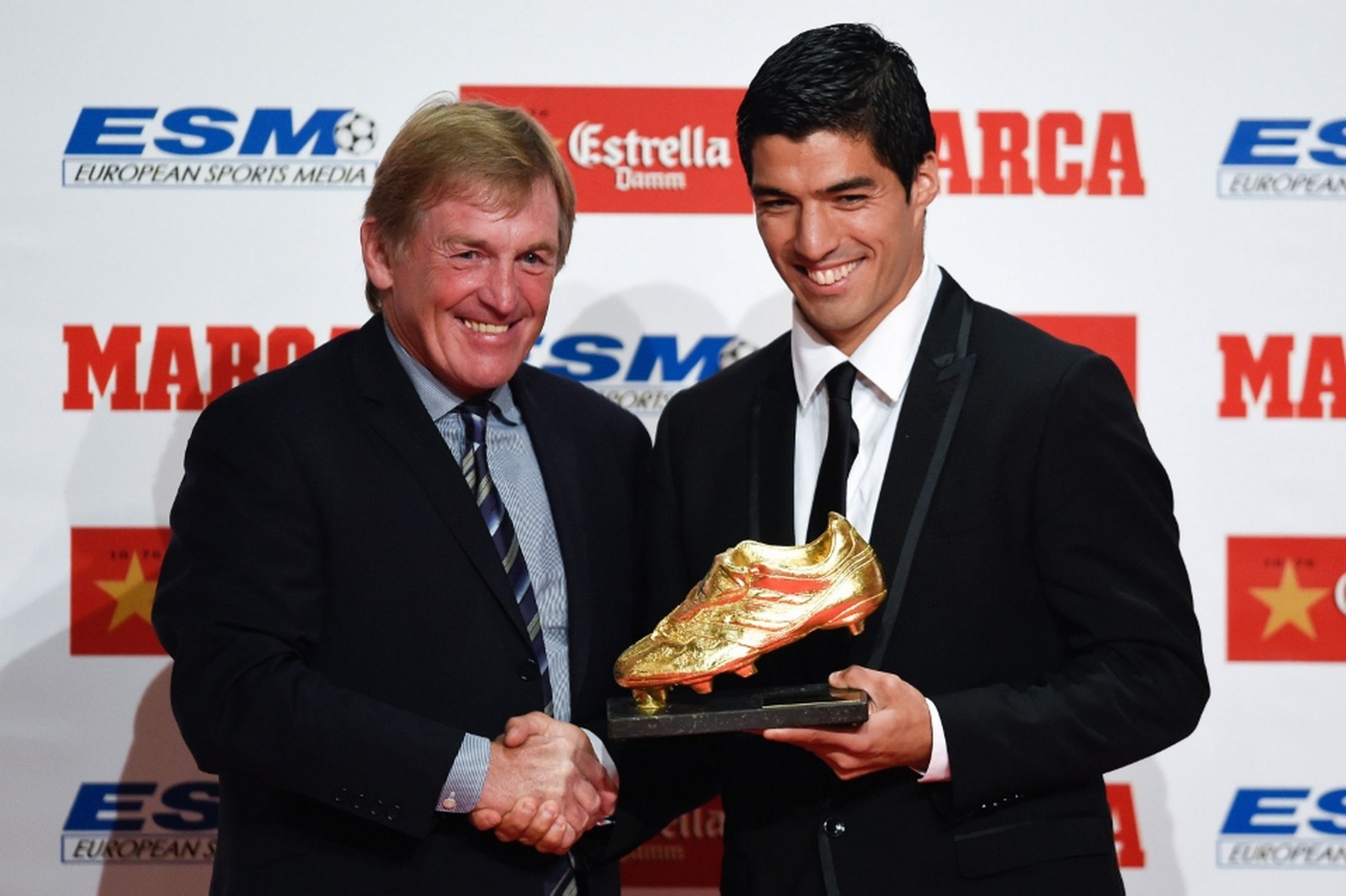 Luis-Suarez-Awarded-Golden-Boot