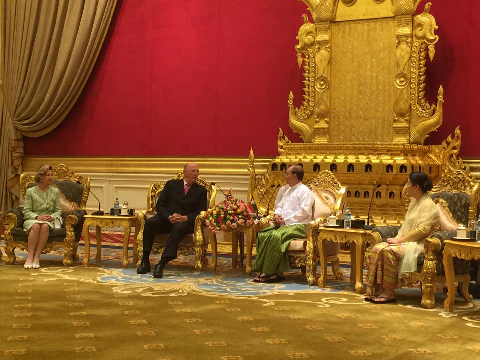 ဓာတ္ပံု - ဦးရဲထြဋ္