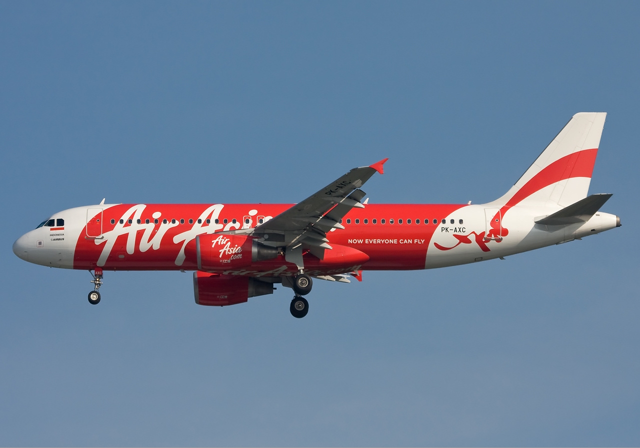 Indonesia_AirAsia_Airbus_A320_Simon