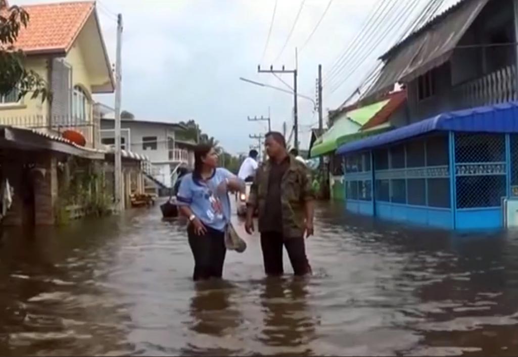 Residents in southern Thailand border provinces brace for more floods