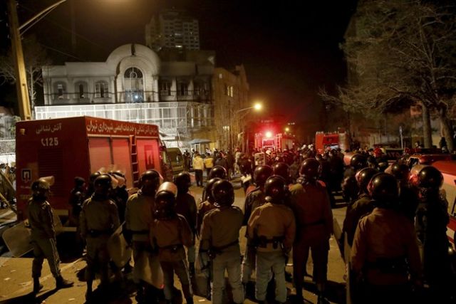 Saudi-embassy-set-on-fire