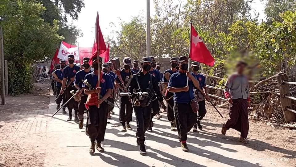 ကနီမြို့နယ်က စစ်အာဏာရှင်ဆန့်ကျင်ဆန္ဒပြပွဲကို PDF လုံခြုံရေးယူပေး