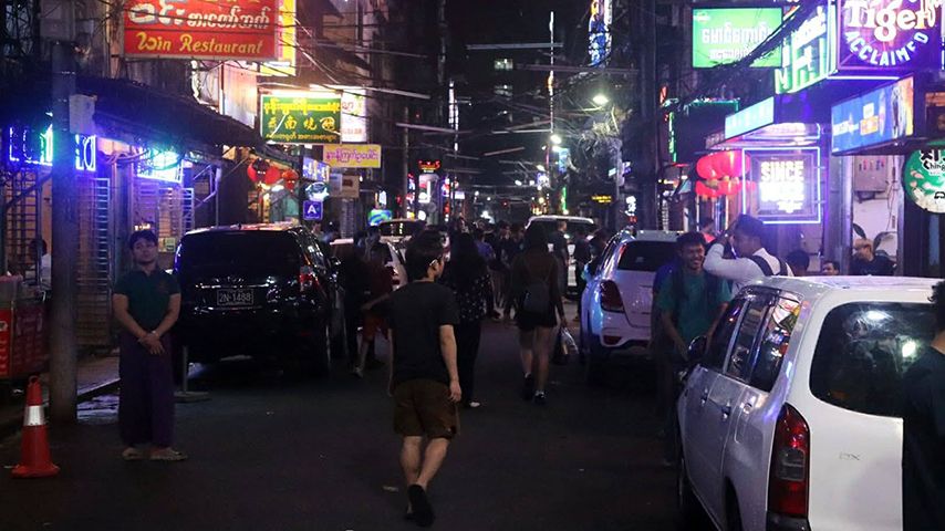 ရန်ကုန် ၁၉ လမ်းညဈေးတန်းကို ဖယ်ရှားရှင်းလင်းခဲ့သည့်အပေါ်  မြို့ခံများဝေဖန်