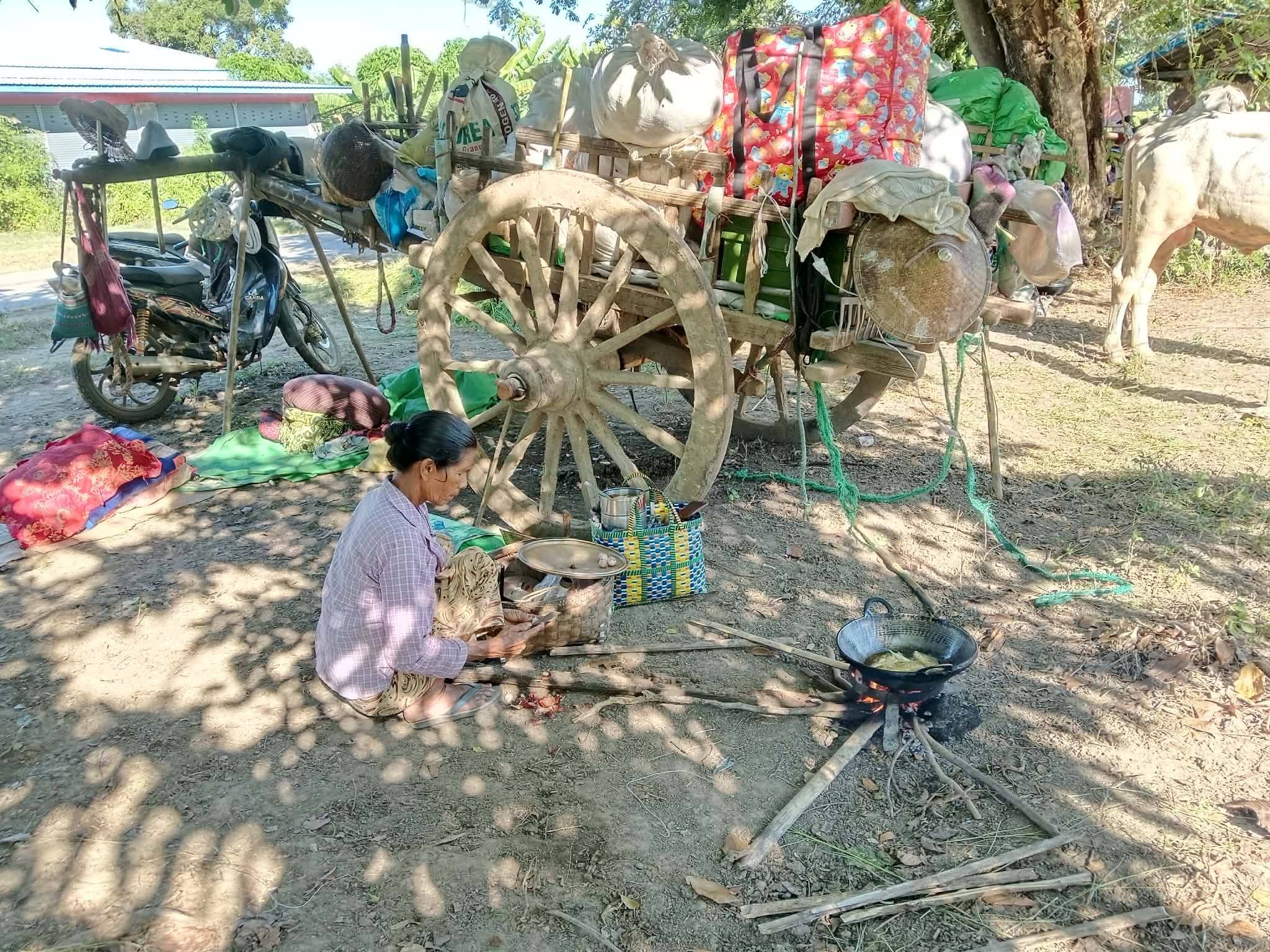 ကနီမြို့နယ်၌ တိုက်ပွဲဖြစ်ပြီး ဒေသခံများ စစ်ဘေးရှောင်