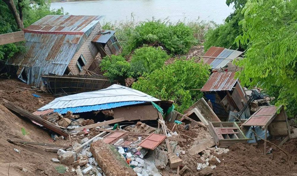 အမရပူရတွင် မြစ်ကမ်းပါးပြိုကျပြီး နေအိမ် ၅ လုံး ပြိုကျ၊ နေအိမ်အချို့ အရေးပေါ်ပြောင်းရွှေ့