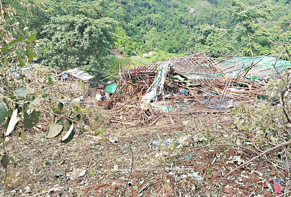 လေကြောင်းတိုက်ခိုက်ခံရသည့် ချောင်းဆုံနေရာ။ (Photo: CJ)