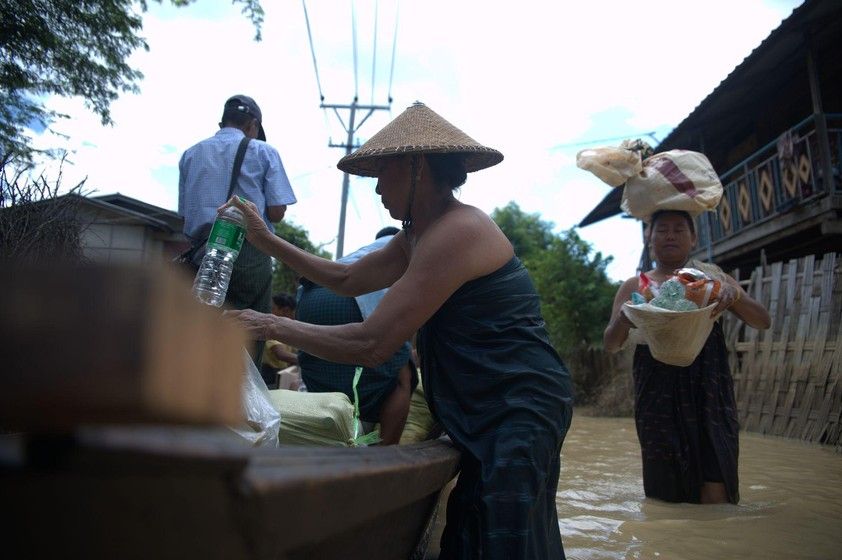 Photo: မင်းခန့်ကျော်