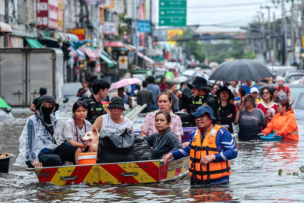 ဘန်ကောက် ရေကြီးမှုကြောင့် လူဦးရေ ၇ သိန်းခန့် ရေဘေးသင့် (ဓာတ်ပုံ)