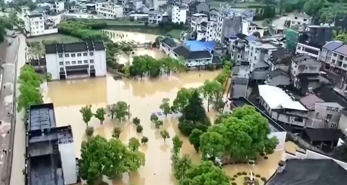 တရုတ်နိုင်ငံတဝန်း မိုးသည်းပြီး ရေကြီးရေလျှံ
