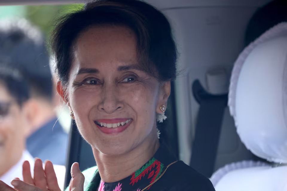 ဒေါ်အောင်ဆန်းစုကြည်ကို မိသားစုနှင့်တွေ့ခွင့်ပေးရန်၊ လွှတ်ပေးရန် EU တောင်းဆို