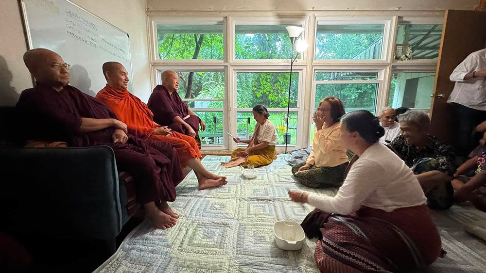 ဒေါက်တာစိန်ဝင်းကွယ်လွန်ခြင်း ၆ လပြည့် ရေစက်ချ အမျှဝေပွဲကျင်းပ