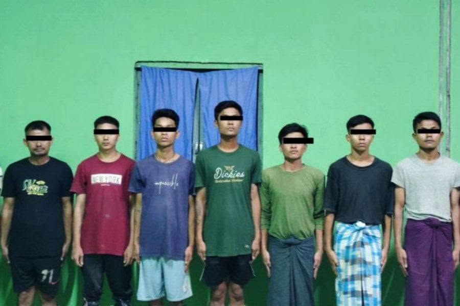 ရခိုင်တွင် မူးယစ်ဆေးဝါးမှုဖြင့် ဖမ်းဆီးခံထားရသည့် ဒီလပ်တပ်ဖွဲ့ဝင် ၁၄ ဦး ရှိလာ 