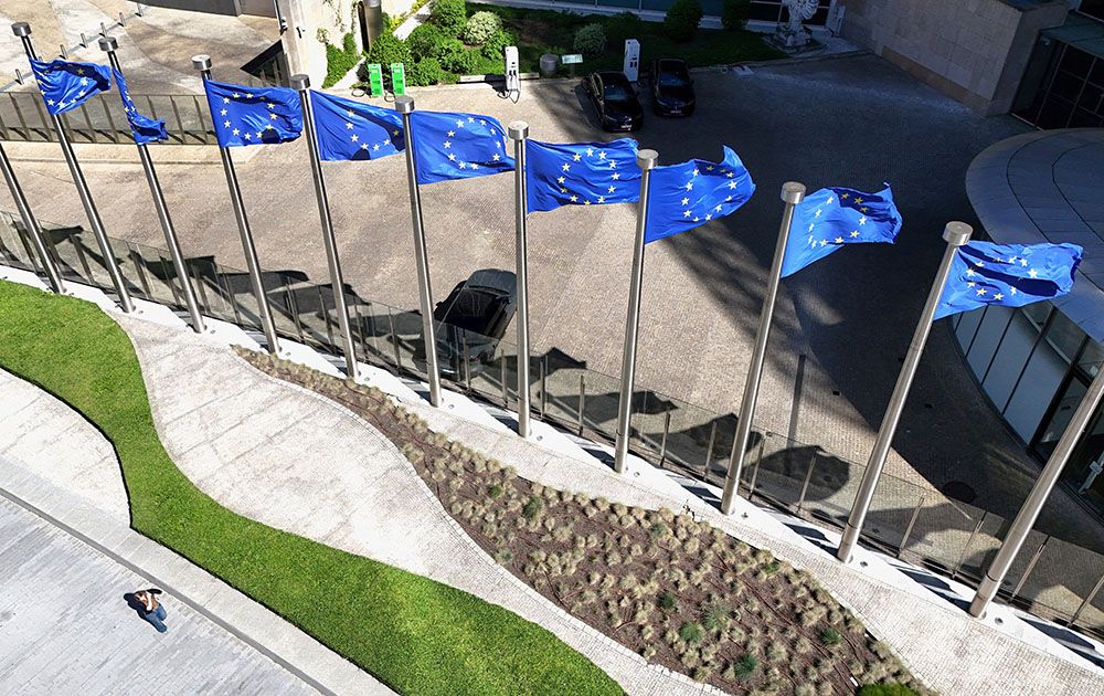 ရုရှားအပေါ်  EU က ပိတ်ဆို့အရေးယူမှုအသစ်များ ချမှတ်