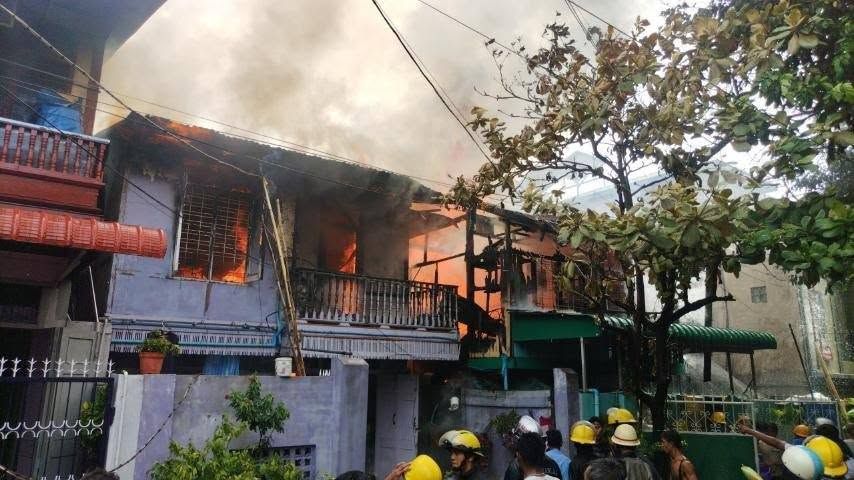 မန္တလေးတွင် လူနေအိမ် ၂ လုံး မီးလောင်ဆုံးရှုံး