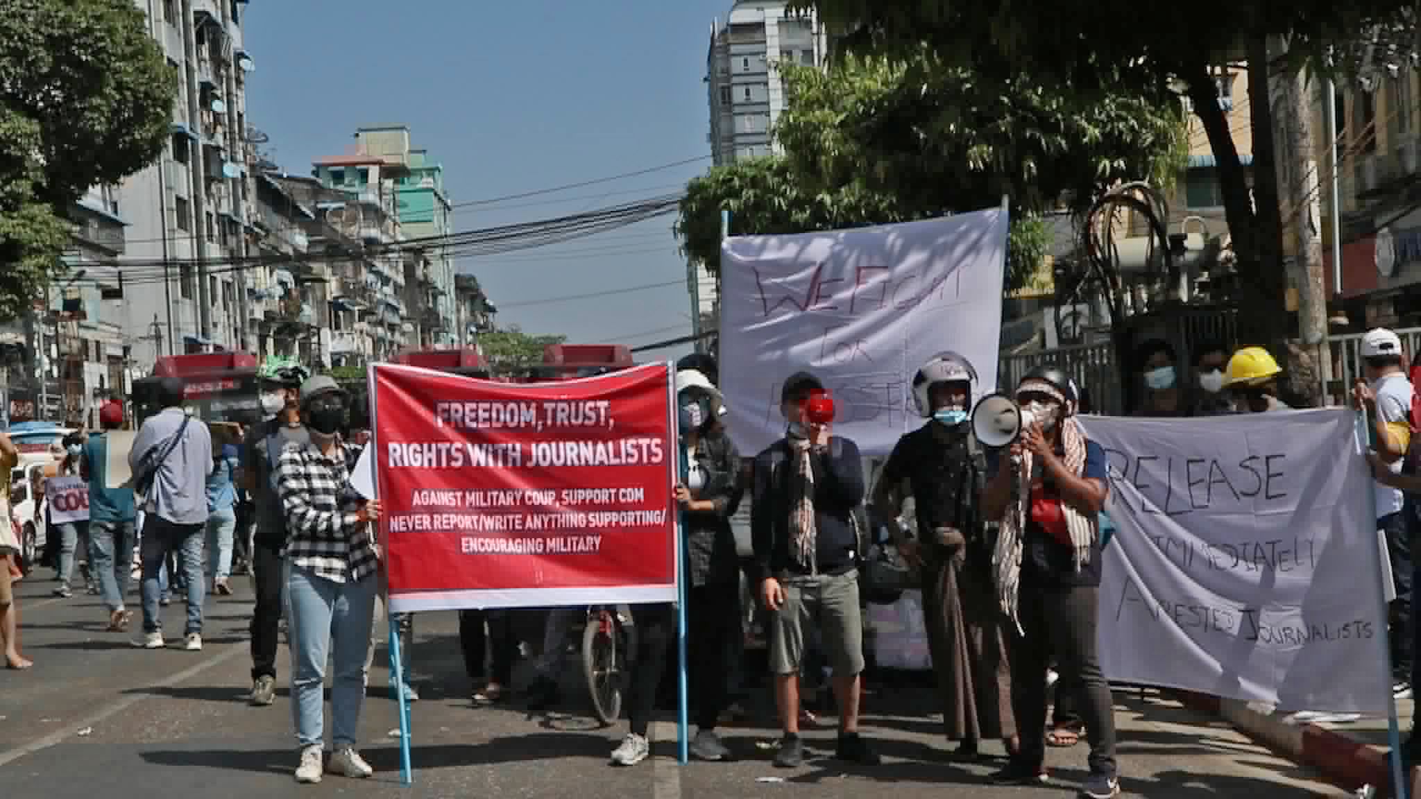 သတင်းမီဒီယာများအပေါ်  စစ်အာဏာရှင် ဖိနှိပ်မှု ပိုဆိုးဝါးလာ