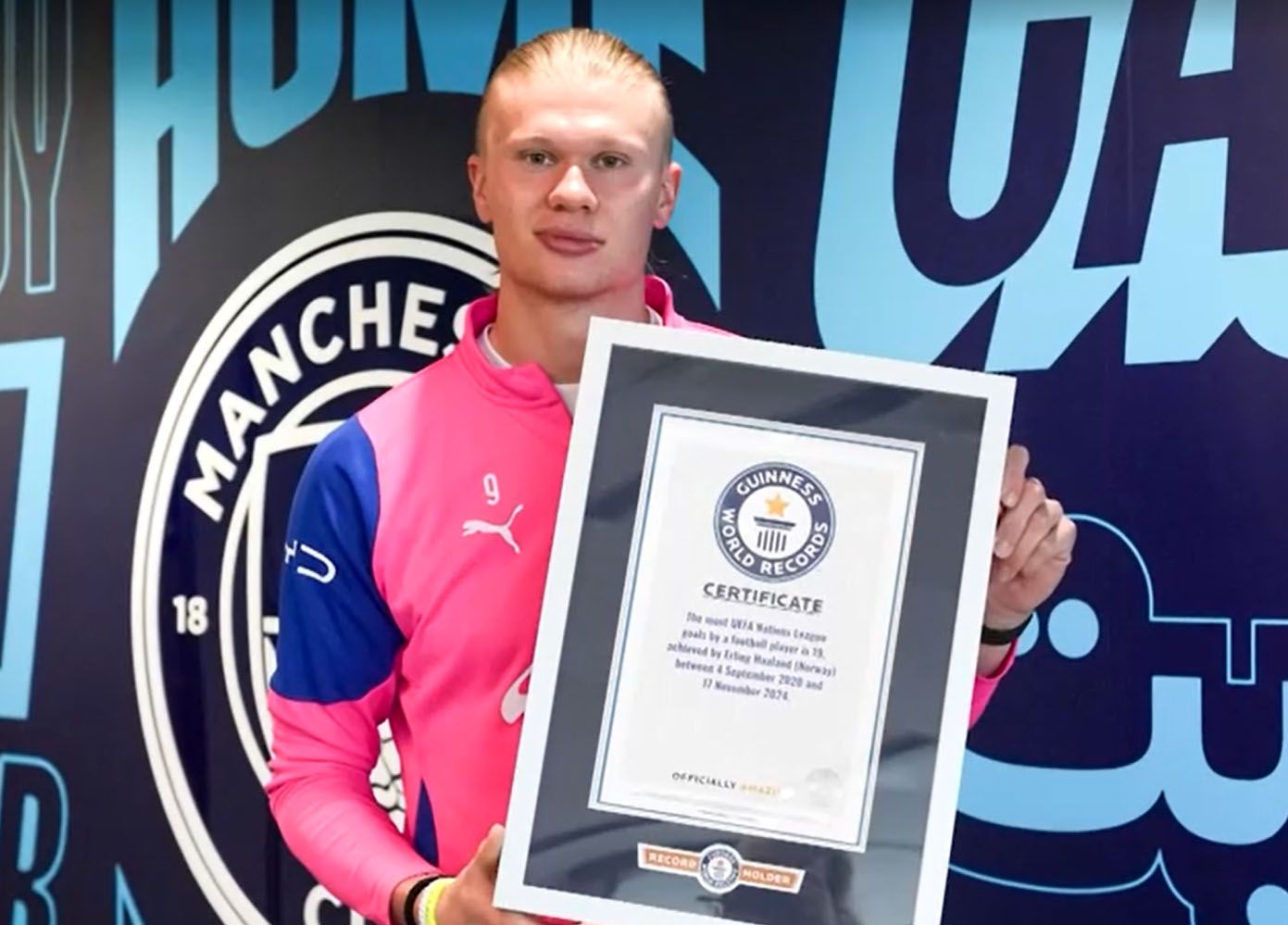 Photo: GUINNESS WORLD RECORDS (GWR) / REUTERS / NICHE MEDIA / MANCHESTER CITY