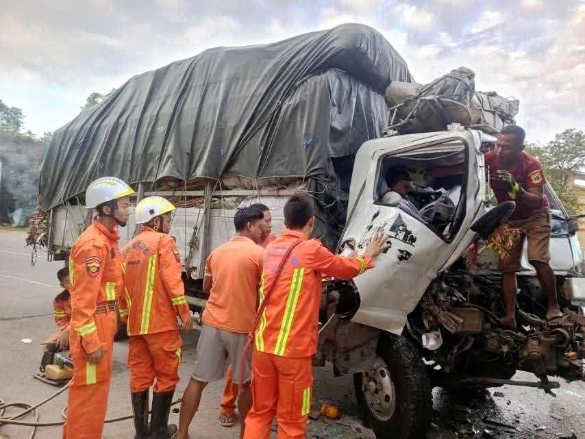ရန်ကုန်-မန္တလေးလမ်းဟောင်းတွင် ကား ၂ စီးတိုက်မိပြီး အမျိုးသား ၁ ဦး သေဆုံး