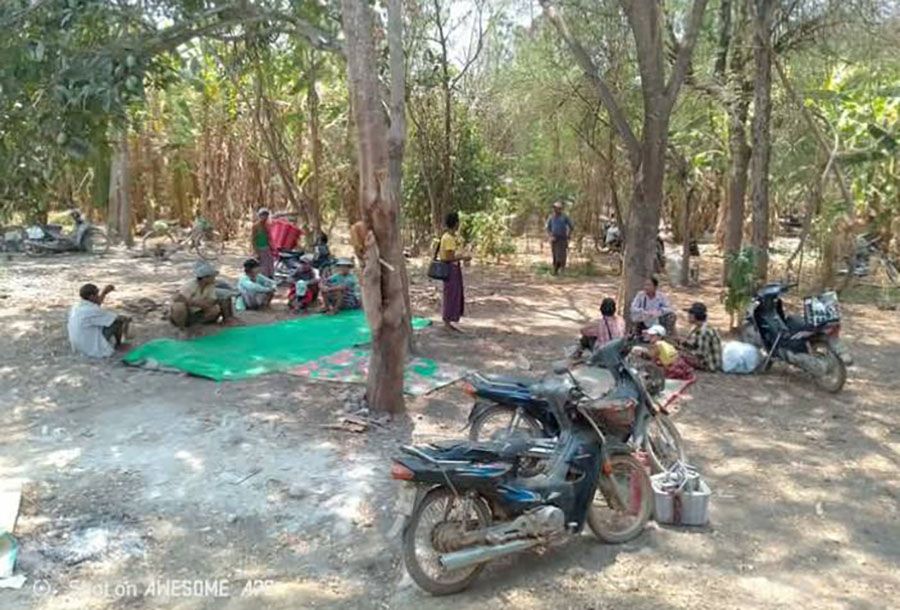 နတ်တလင်းတွင် စစ်တပ်ဗုံးကြဲမှုကြောင့် ပြည်သူ ၄ ဦး သေဆုံးပြီး ၇,၀၀၀ ကျော် စစ်ရှောင်နေရ