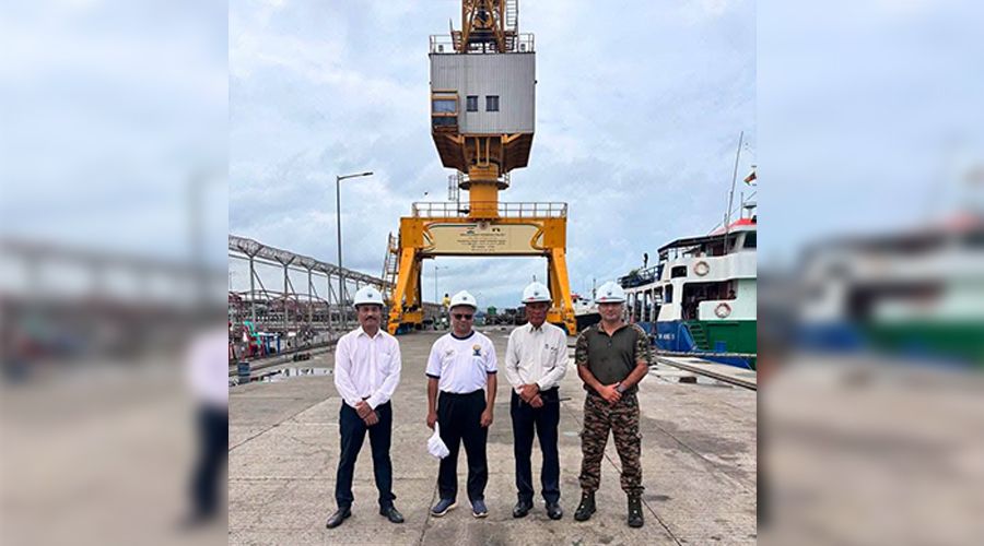 အိန္ဒိယသံအမတ်ကြီး စစ်တွေ ကုလားတန်စီမံကိန်းဆိပ်ကမ်းသို့ သွားရောက်