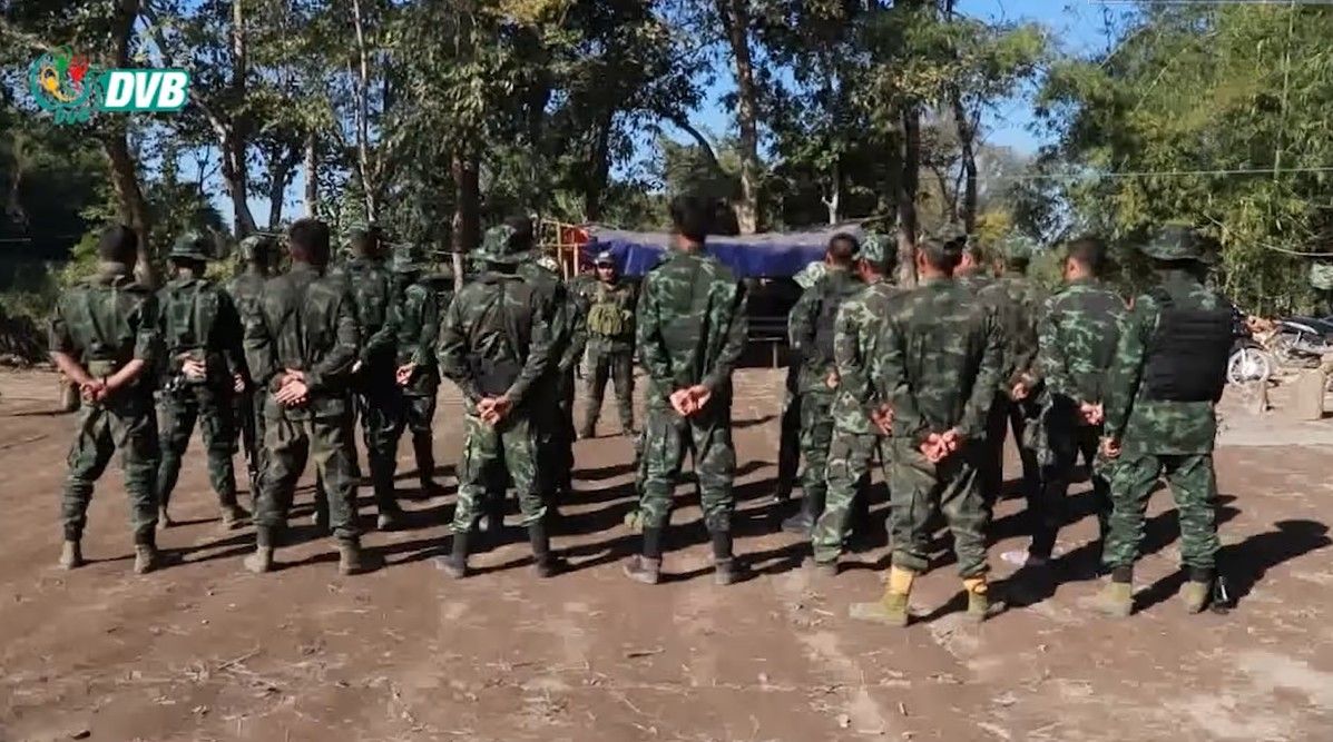 တော်လှန်ရေးအဖွဲ့အချင်းချင်း ပစ်ခတ်မှုကို ကရင်နီပြည်တပ်ပေါင်းစုံ စစ်ဦးစီးရုံး စတင်ကိုင်တွယ်