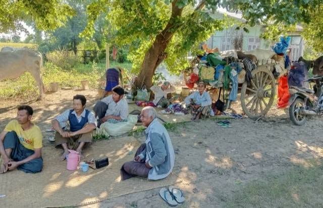 ကနီမြို့နယ် စစ်ရှောင်များ။ (Photo : ဒေသခံ)