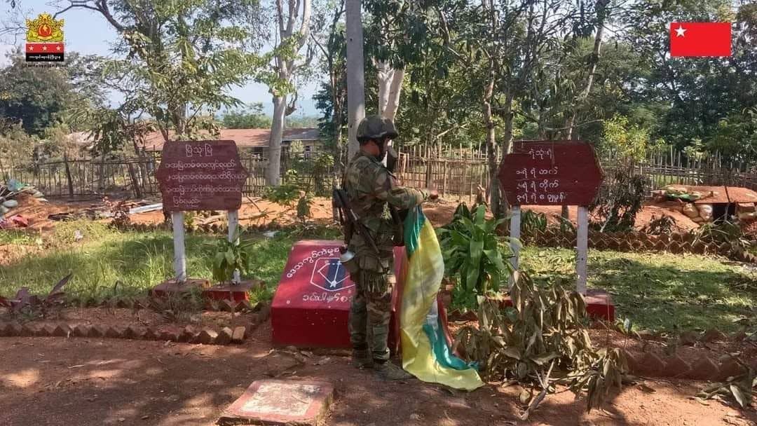 စစ်အာဏာရှင်တပ်က ခါမ်းပါတ်မြို့ကို ပြန်သိမ်းရန် ကြိုးစားနေ