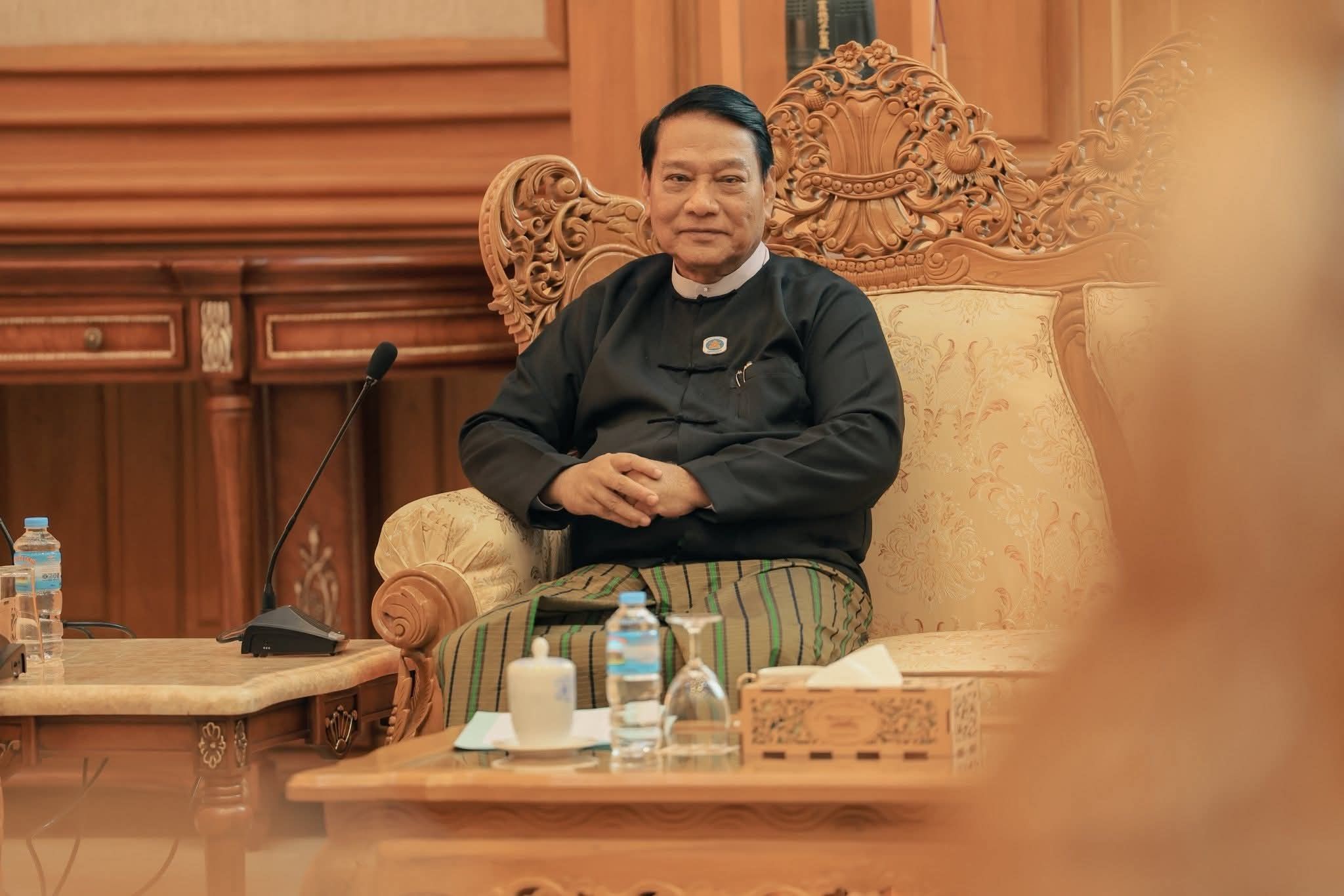 သမ္မတလုပ်မည့် စစ်ခေါင်းဆောင်ကို ကြံ့ခိုင်ရေးပါတီ ဂုဏ်မပြုသေး