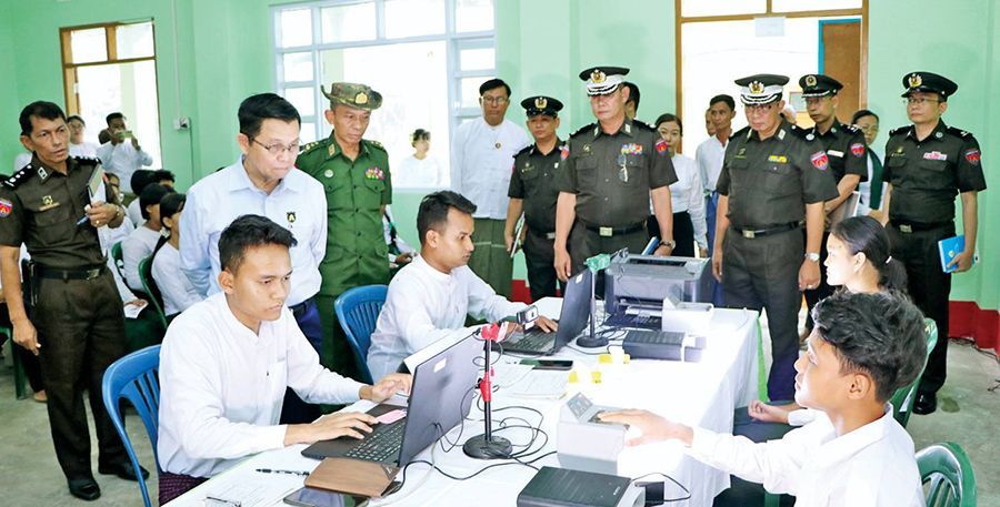 မှတ်ပုံတင်အတုဖြင့် စစ်မှုထမ်းမထည့်ရန် လဝကဝန်ကြီးပြော၊ Chip ပါသည့် UID ကတ် ထုတ်ပေးမည်ဟုဆို 