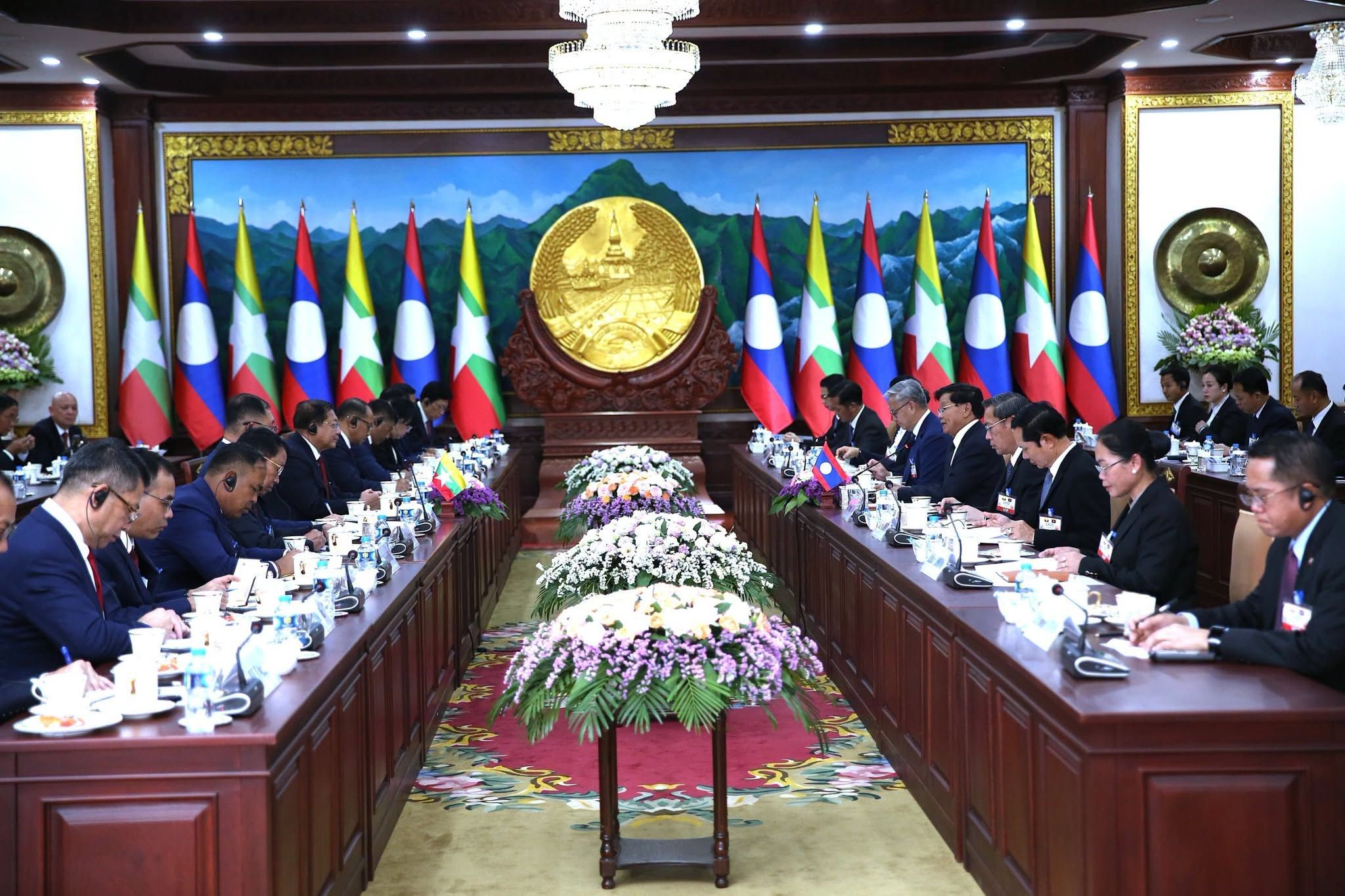 မဲခေါင်မြစ်ပေါ် ရေအားလျှပ်စစ်စီမံကိန်း ဖြစ်နိုင်ခြေလေ့လာရေးစာချုပ် မြန်မာ-လာအို လက်မှတ်ထိုး