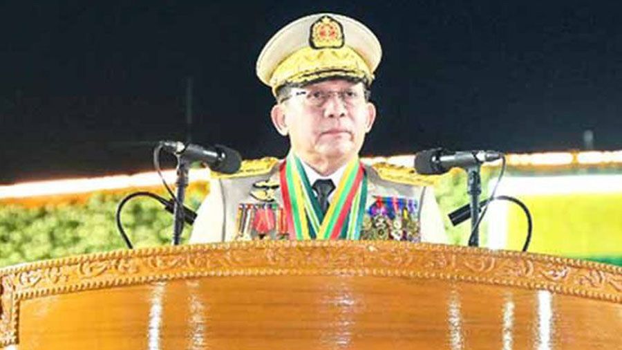 စစ်ခေါင်းဆောင်က အာဏာဆက်လက်ချုပ်ကိုင်နိုင်ရန် သမ္မတရာထူးပြောင်းယူ၊ UWSA ‘ဝ’တပ်ဖွဲ့ ဂုဏ်ပြု