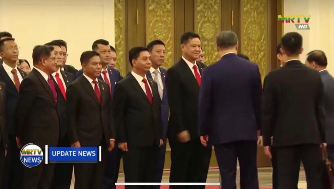 တရုတ်ခရီးစဉ်လိုက်ပါသွားသည့် ခရိုနီများ။ Photo: MRTV